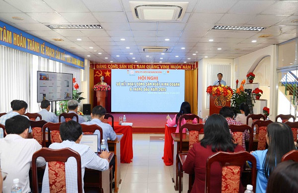 Hội nghị Sơ kết hoạt động Sản xuất Kinh Doanh 9 tháng đầu năm Công ty Yến sào Khánh Hòa Hội nghị Sơ kết hoạt động Sản xuất Kinh Doanh 9 tháng đầu năm Công ty Yến sào Khánh Hòa