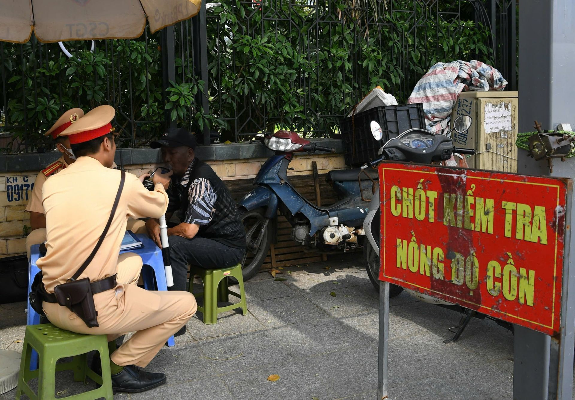 ác trường hợp vi phạm, Cảnh sát giao thông đã ghi hình lại nhằm làm bằng chứng, xử lý một cách công khai, minh bạch, khách quan ác trường hợp vi phạm, Cảnh sát giao thông đã ghi hình lại nhằm làm bằng chứng, xử lý một cách công khai, minh bạch, khách quan