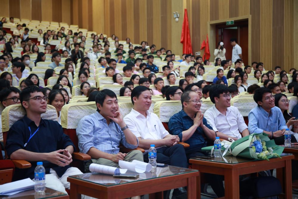 Các đại biểu tham dự sự kiện