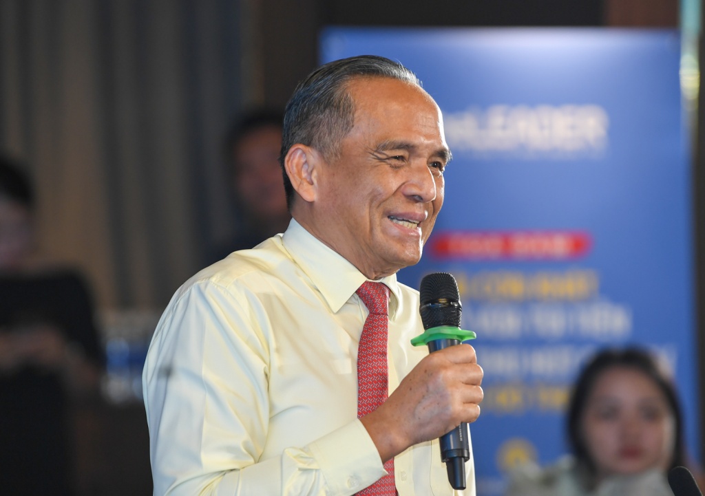 Ông Lê Hoàng Châu, Chủ tịch Hiệp hội Bất động sản TP. Hồ Chí Minh Ông Lê Hoàng Châu, Chủ tịch Hiệp hội Bất động sản TP. Hồ Chí Minh