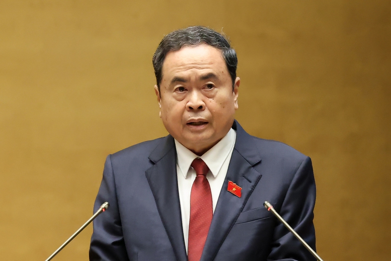 Chủ tịch Quốc hội Trần Thanh Mẫn đề nghị các vị đại biểu Quốc hội tập trung cao độ, phát huy cao nhất trí tuệ, kinh nghiệm, tất cả vì lợi ích của Tổ quốc, của nhân dân - Ảnh: VGP/Nhật Bắc Chủ tịch Quốc hội Trần Thanh Mẫn đề nghị các vị đại biểu Quốc hội tập trung cao độ, phát huy cao nhất trí tuệ, kinh nghiệm, tất cả vì lợi ích của Tổ quốc, của nhân dân - Ảnh: VGP/Nhật Bắc