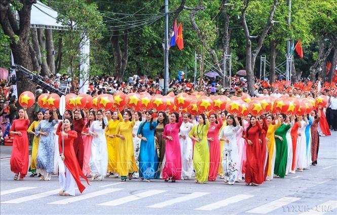 Khối Phụ nữ Công an Thủ đô diễu hành tại Lễ Kỷ niệm 80 năm Ngày truyền thống Công an nhân dân (19/8/1945 - 19/8/2025). Ảnh: Tuấn Anh/TTXVN Khối Phụ nữ Công an Thủ đô diễu hành tại Lễ Kỷ niệm 80 năm Ngày truyền thống Công an nhân dân (19/8/1945 - 19/8/2025). Ảnh: Tuấn Anh/TTXVN