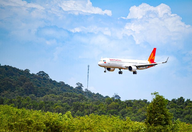 “Khám phá thiên đường chưa bao giờ dễ dàng đến thế,” Travel + Leisure nhận định về sự ra mắt của Sun PhuQuoc Airways “Khám phá thiên đường chưa bao giờ dễ dàng đến thế,” Travel + Leisure nhận định về sự ra mắt của Sun PhuQuoc Airways