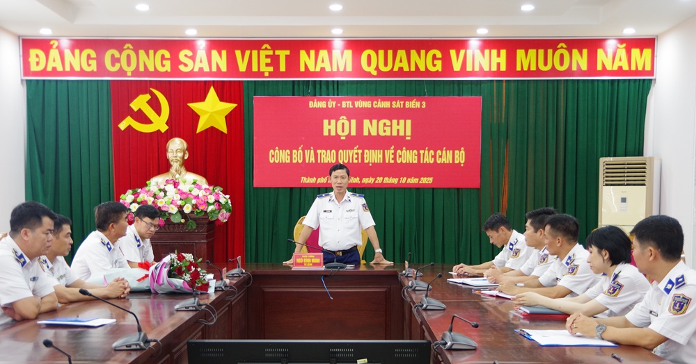 Thiếu tướng Ngô Bình Minh phát biểu tại Hội nghị