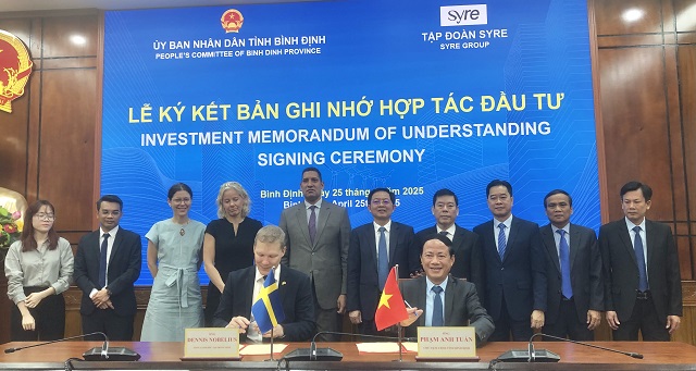 Hoạt động xúc tiến đầu tư cũng là một “kênh” quảng bá hình ảnh Gia Lai hiệu quả. Trong ảnh: Quang cảnh Lễ Ký kết Bản ghi nhớ hợp tác đầu tư với Tập đoàn SYRE (Thuỵ Điển). Ảnh: VH Hoạt động xúc tiến đầu tư cũng là một “kênh” quảng bá hình ảnh Gia Lai hiệu quả. Trong ảnh: Quang cảnh Lễ Ký kết Bản ghi nhớ hợp tác đầu tư với Tập đoàn SYRE (Thuỵ Điển). Ảnh: VH