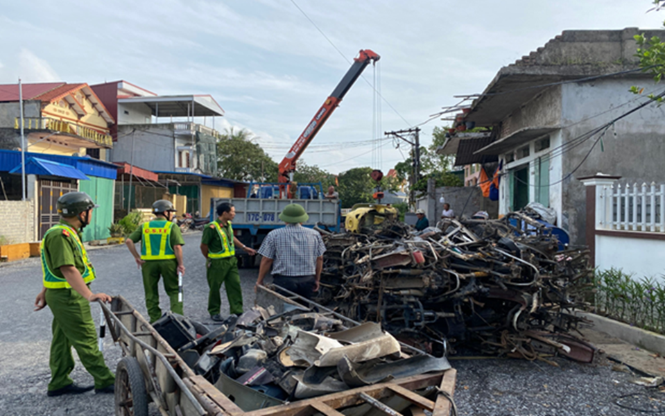 Công an xã Hưng Hà ra quân tuần tra, kiểm soát bảo đảm ANTT địa bàn
