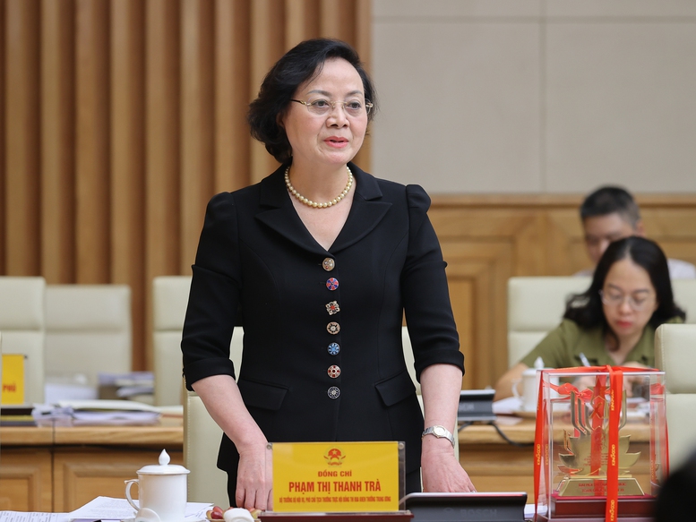 Bộ trưởng Bộ Nội vụ Phạm Thị Thanh Trà, Phó Chủ tịch Thường trực Hội đồng phát biểu- Ảnh: VGP/Nhật Bắc Bộ trưởng Bộ Nội vụ Phạm Thị Thanh Trà, Phó Chủ tịch Thường trực Hội đồng phát biểu- Ảnh: VGP/Nhật Bắc