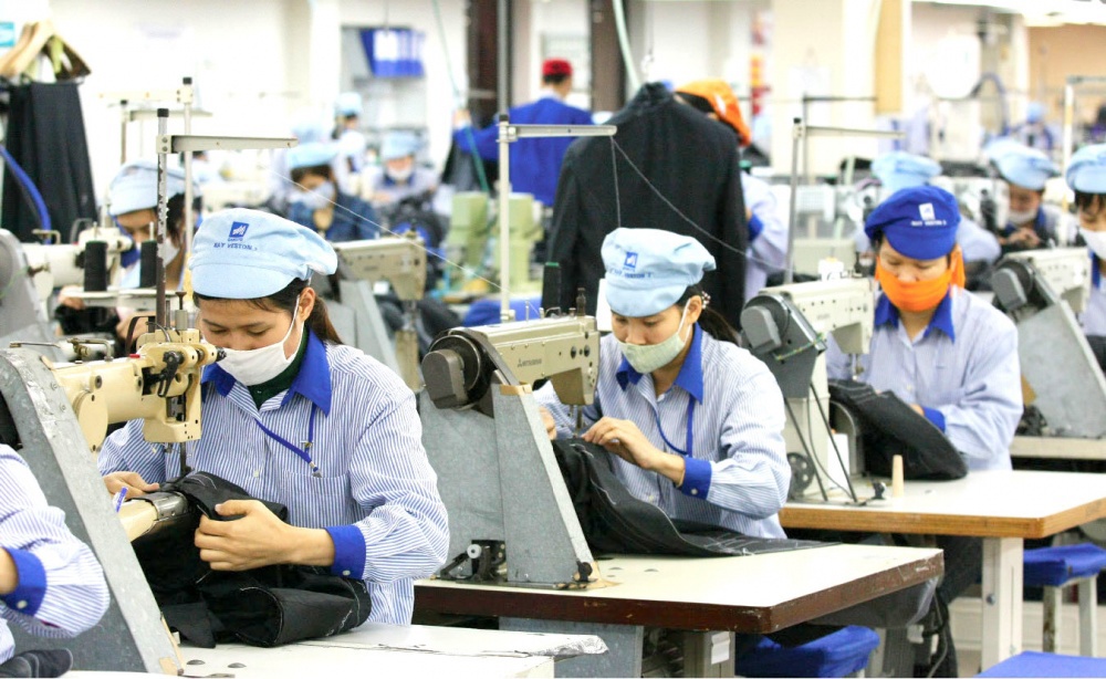 Trong bối cảnh thương mại quốc tế nhiều biến động, EU vẫn là thị trường xuất khẩu ổn định và tiềm năng của Việt Nam. Trong bối cảnh thương mại quốc tế nhiều biến động, EU vẫn là thị trường xuất khẩu ổn định và tiềm năng của Việt Nam.