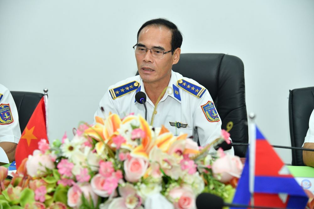 Đại tá Nguyễn Văn Tranh - Phó Tư lệnh Pháp luật, Bộ Tư lệnh Vùng Cảnh sát biển 4 phát biểu tại Hội nghị