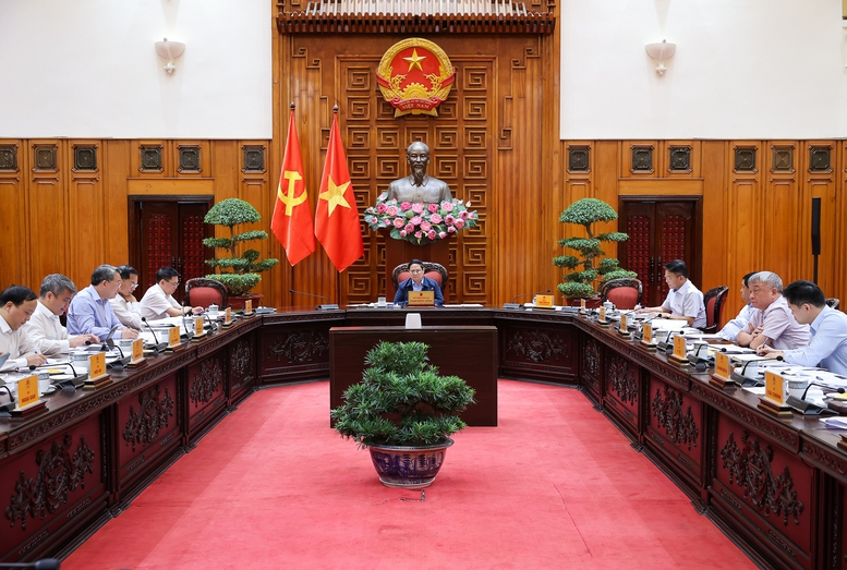 Thường trực Chính phủ thảo luận về tiếp thu, giải trình ý kiến thành viên Chính phủ về dự thảo Nghị định hướng dẫn thi hành Nghị quyết số 197/2025/QH15 của Quốc hội; cho ý kiến vào dự thảo Nghị định về quản lý tàu bay không người lái và phương tiện bay khác; cho ý kiến vào dự thảo Nghị định sửa đổi, bổ sung một số điều các nghị định về biên giới, biên phòng quốc gia - Ảnh: VGP/Nhật Bắc Thường trực Chính phủ thảo luận về tiếp thu, giải trình ý kiến thành viên Chính phủ về dự thảo Nghị định hướng dẫn thi hành Nghị quyết số 197/2025/QH15 của Quốc hội; cho ý kiến vào dự thảo Nghị định về quản lý tàu bay không người lái và phương tiện bay khác; cho ý kiến vào dự thảo Nghị định sửa đổi, bổ sung một số điều các nghị định về biên giới, biên phòng quốc gia - Ảnh: VGP/Nhật Bắc