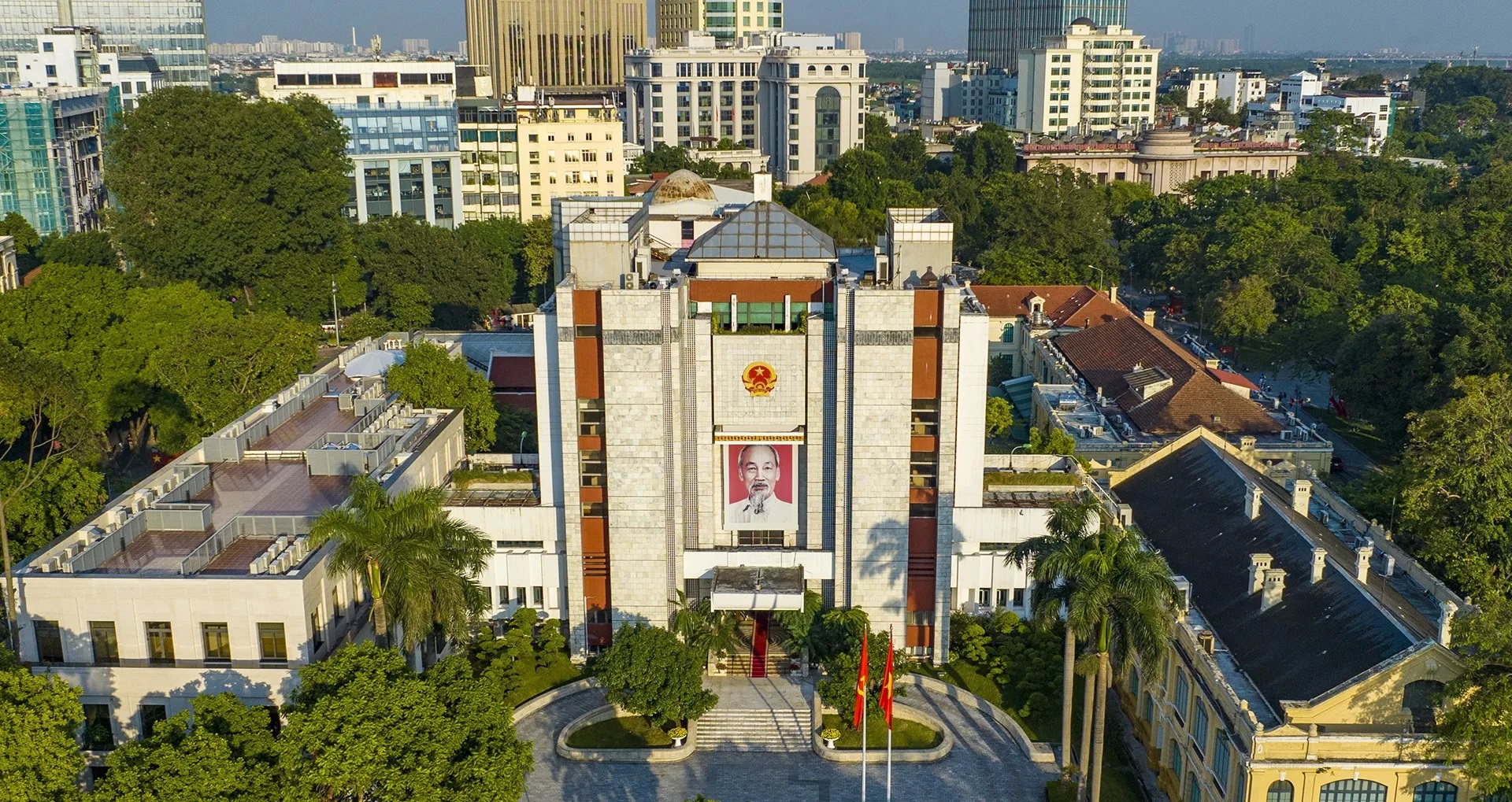 Hà Nội tăng thu ngân sách 25%, giải ngân 100% vốn đầu tư công năm 2025