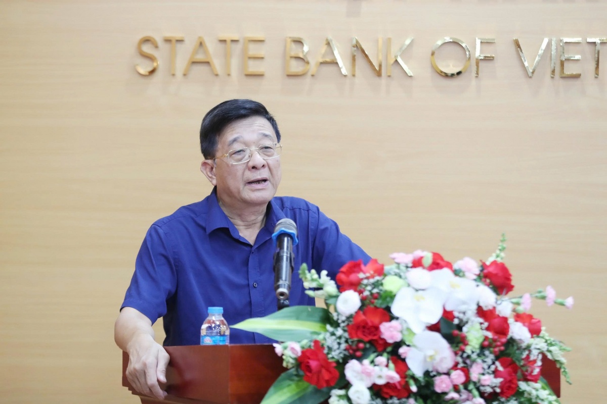 Phó Chủ tịch kiêm Tổng thư ký Hiệp hội Ngân hàng cho biết xây dựng Sổ tay nhằm bảo vệ tối đa quyền lợi của chủ tài khoản, hạn chế thiệt hại cho khách hàng và tăng cường uy tín của hệ thống ngân hàng