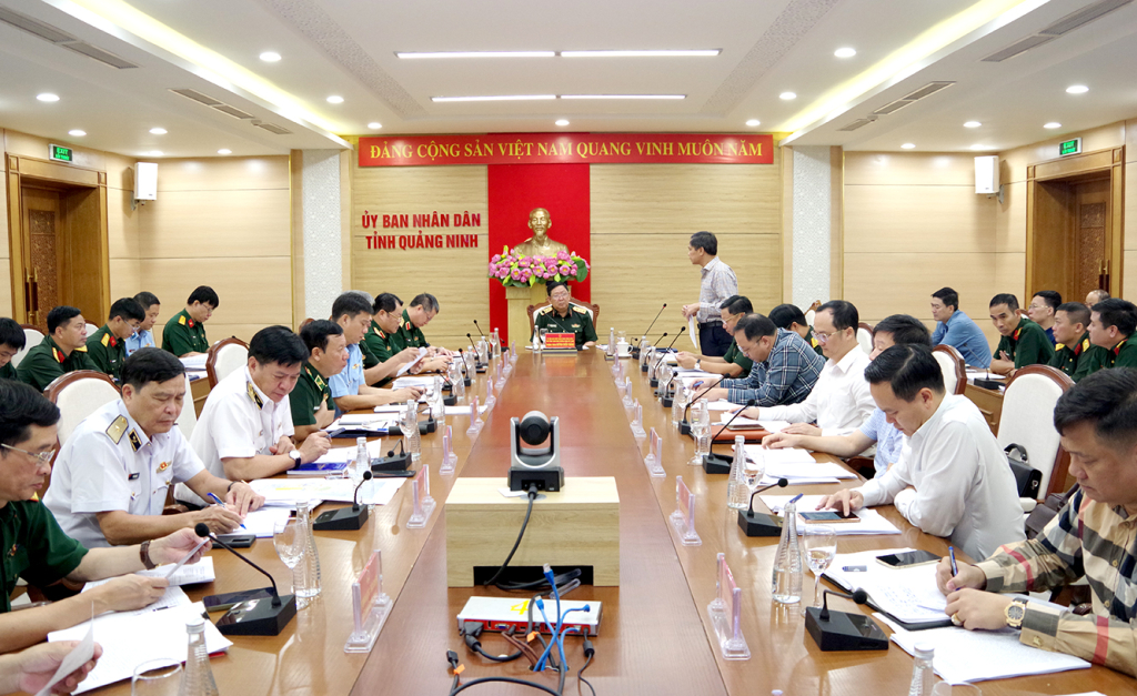 Bộ Quốc phòng làm việc với tỉnh Quảng Ninh về quản lý, sử dụng đất quốc phòng