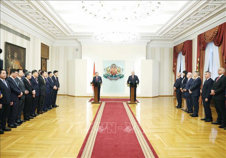 Tổng Bí thư Tô Lâm và Tổng thống Bulgaria Rumen Radev cho biết, Việt Nam - Bulgaria thống nhất thiết lập quan hệ Đối tác Chiến lược. - Ảnh: TTXVN Tổng Bí thư Tô Lâm và Tổng thống Bulgaria Rumen Radev cho biết, Việt Nam - Bulgaria thống nhất thiết lập quan hệ Đối tác Chiến lược. - Ảnh: TTXVN