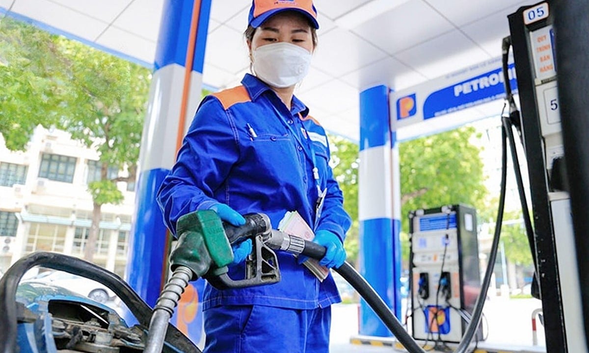 Giá xăng dầu hôm nay 23/10: Thế giới và trong nước đồng loạt tăng. (Ảnh minh họa) Giá xăng dầu hôm nay 23/10: Thế giới và trong nước đồng loạt tăng. (Ảnh minh họa)