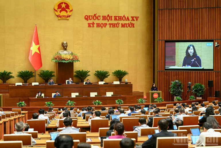 Quang cảnh phiên họp sáng 23/10. Quang cảnh phiên họp sáng 23/10.