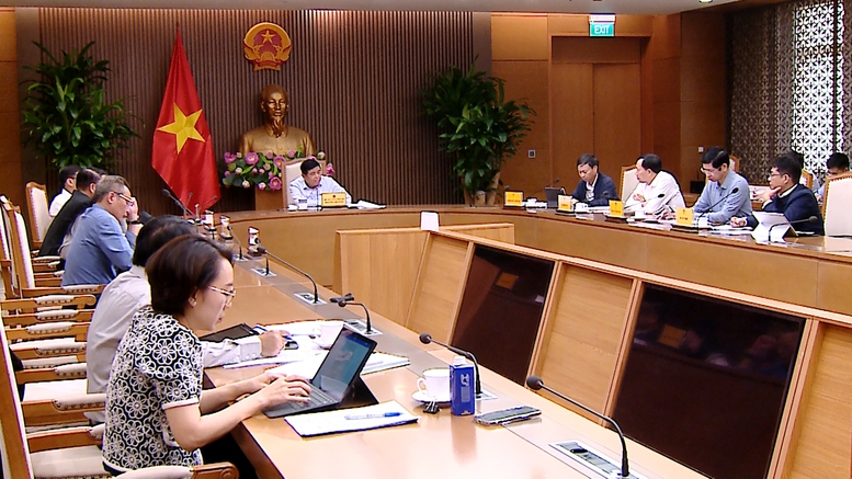 Phó Thủ tướng nhấn mạnh: Yêu cầu đặt ra là phải đánh giá đúng thực trạng SHTT và các điểm nghẽn để đề ra giải pháp đảm bảo trúng, đúng, mới, đột phá, tránh trùng lặp với quy định trong các văn bản quy phạm pháp luật khác - Ảnh: VGP/Thu Sa Phó Thủ tướng nhấn mạnh: Yêu cầu đặt ra là phải đánh giá đúng thực trạng SHTT và các điểm nghẽn để đề ra giải pháp đảm bảo trúng, đúng, mới, đột phá, tránh trùng lặp với quy định trong các văn bản quy phạm pháp luật khác - Ảnh: VGP/Thu Sa