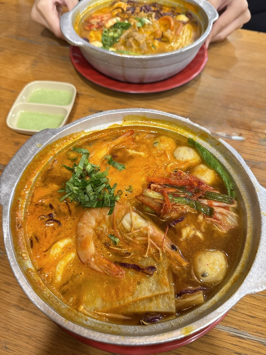 Mì cay Hàn Quốc: Hương vị lửa từ xứ sở kim chi