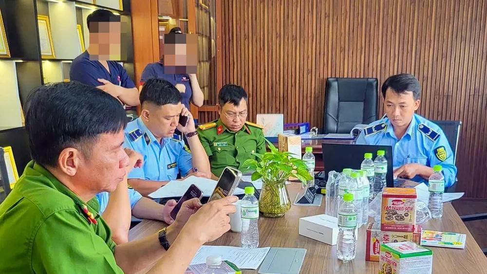 An Giang: Chuyển Công an điều tra cơ sở nghi sản xuất hàng giả là thực phẩm