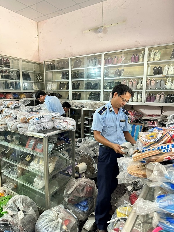 Kiểm tra phát hiện hàng giả, hàng kém chất lượng Kiểm tra phát hiện hàng giả, hàng kém chất lượng