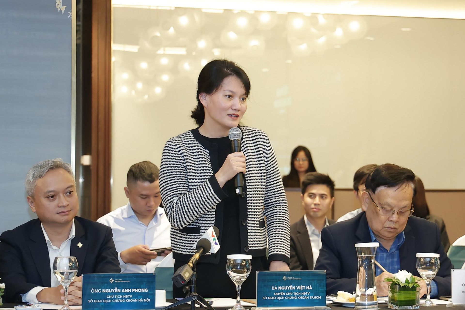 Bà Nguyễn Thị Việt Hà - Quyền Chủ tịch Sở Giao dịch Chứng khoán TP. Hồ Chí Min