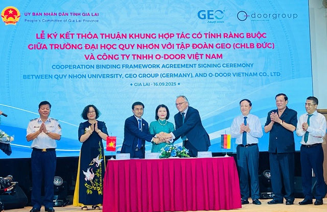 Gia Lai hợp tác với Tập đoàn GEO (CHLB Đức) để phát triển năng lượng tái tạo. Ảnh: Viết Hiền Gia Lai hợp tác với Tập đoàn GEO (CHLB Đức) để phát triển năng lượng tái tạo. Ảnh: Viết Hiền