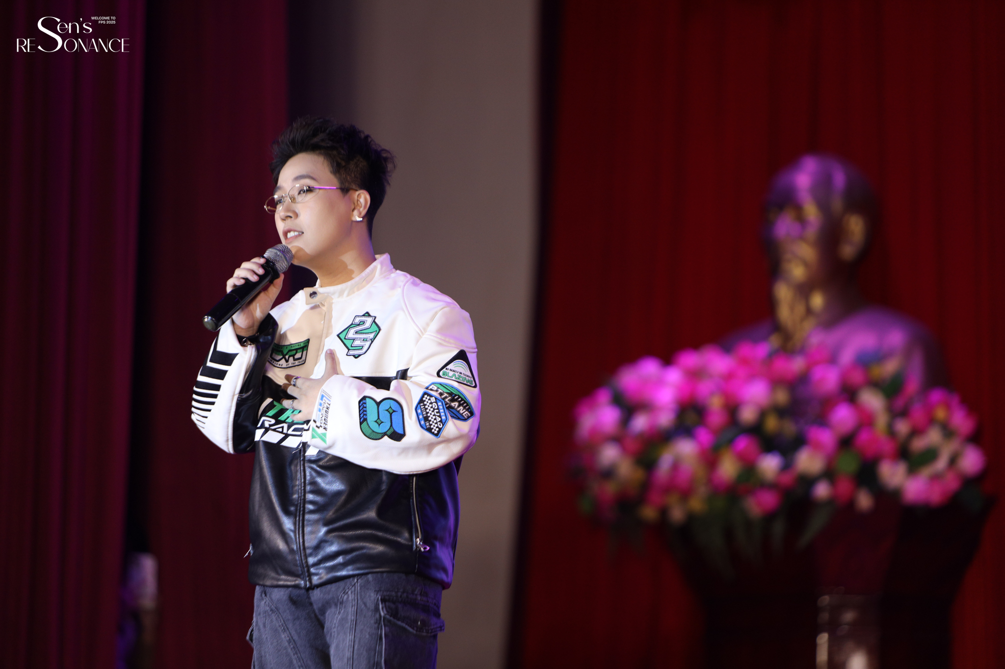 Kai Đinh mang “Lễ đường” tới đêm đại nhạc hội “FPS 2025 - Sen’s Resonance”
