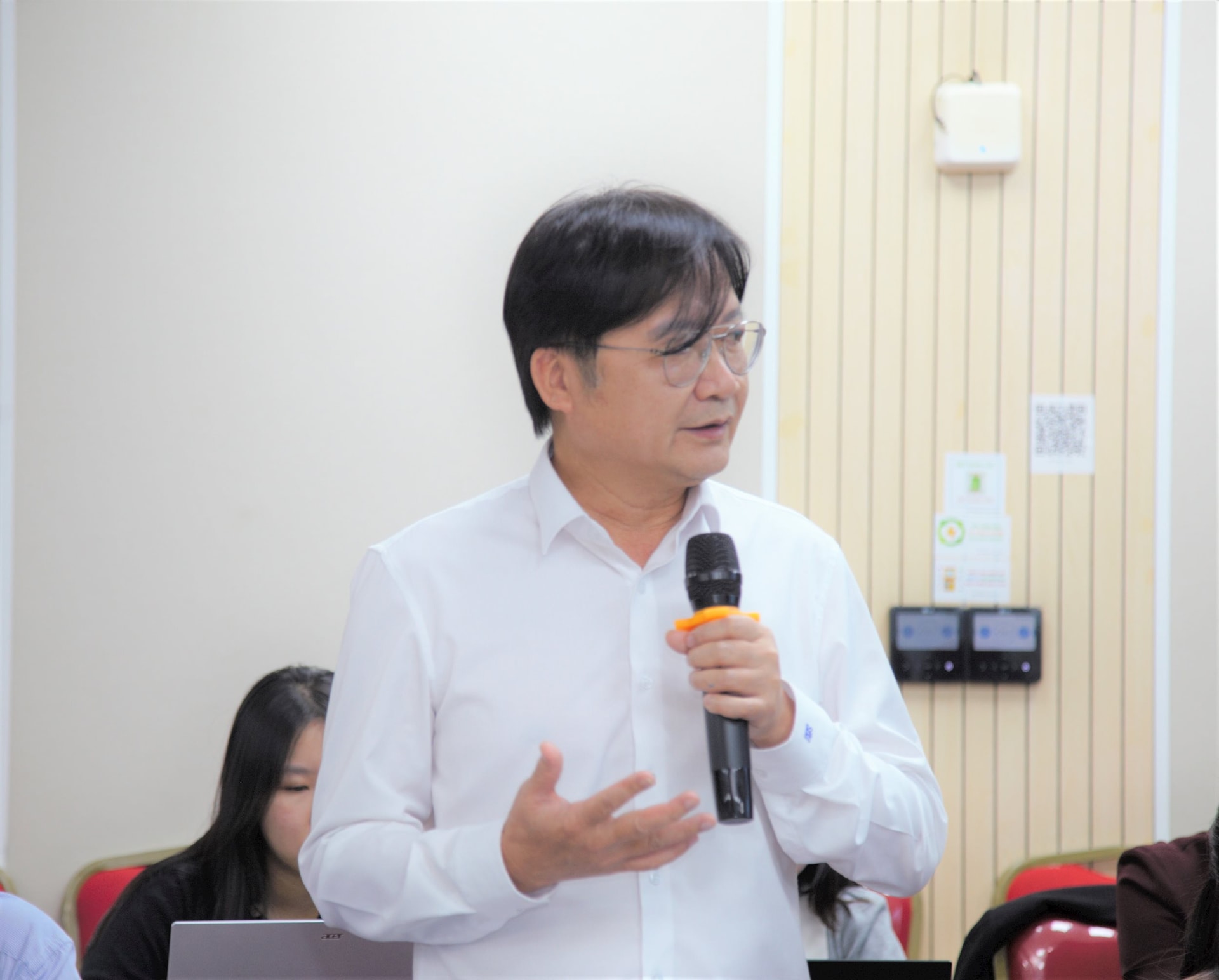 Ông Nguyễn Hoài Dương - nguyên Ủy viên Ban Thường vụ, nguyên Giám đốc Sở Nông nghiệp và Môi trường tỉnh Đắk Lắk, Ủy viên Ban Thường vụ Hội Nước và Môi trường Việt Nam Ông Nguyễn Hoài Dương - nguyên Ủy viên Ban Thường vụ, nguyên Giám đốc Sở Nông nghiệp và Môi trường tỉnh Đắk Lắk, Ủy viên Ban Thường vụ Hội Nước và Môi trường Việt Nam