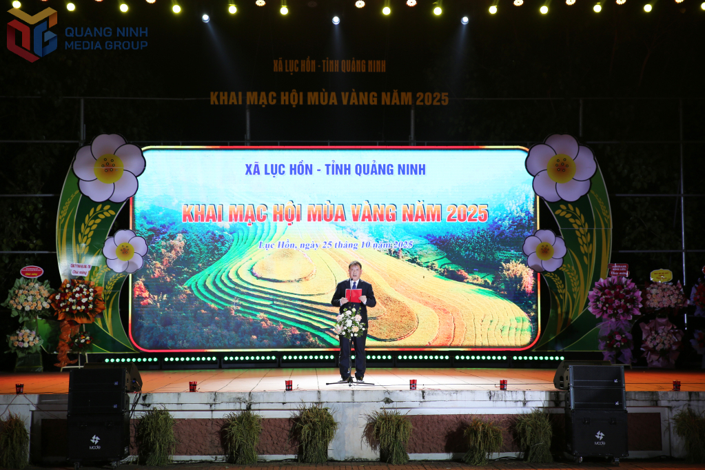 Ông Vi Tiến Vượng, Chủ tịch UBND xã Lục Hồn, phát biểu khai mạc Hội Mùa vàng 2025. Ông Vi Tiến Vượng, Chủ tịch UBND xã Lục Hồn, phát biểu khai mạc Hội Mùa vàng 2025.