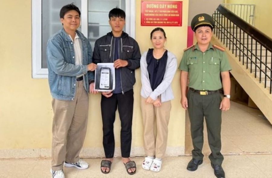 Quảng Trị: Nam thanh niên trả lại hơn 650 triệu đồng cho người chuyển khoản nhầm