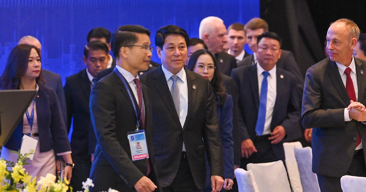 Chủ tịch nước Lương Cường chủ trì chiêu đãi các đoàn tham dự Công ước Hà Nội