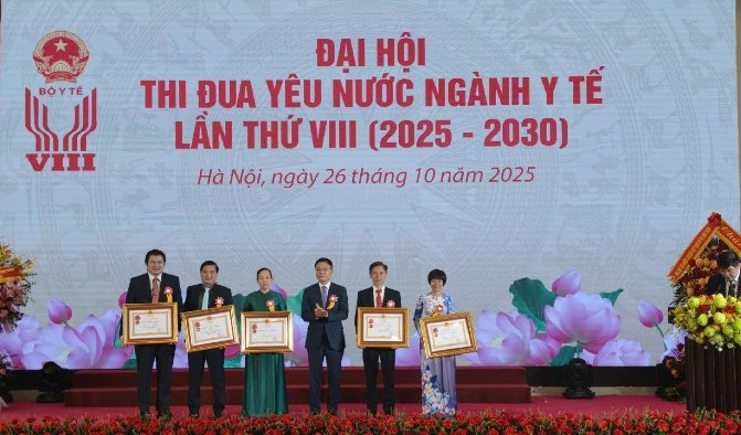 Phó Thủ tướng Lê Thành Long: Giữ vững y đức, ứng dụng công nghệ vì sức khỏe Nhân dân