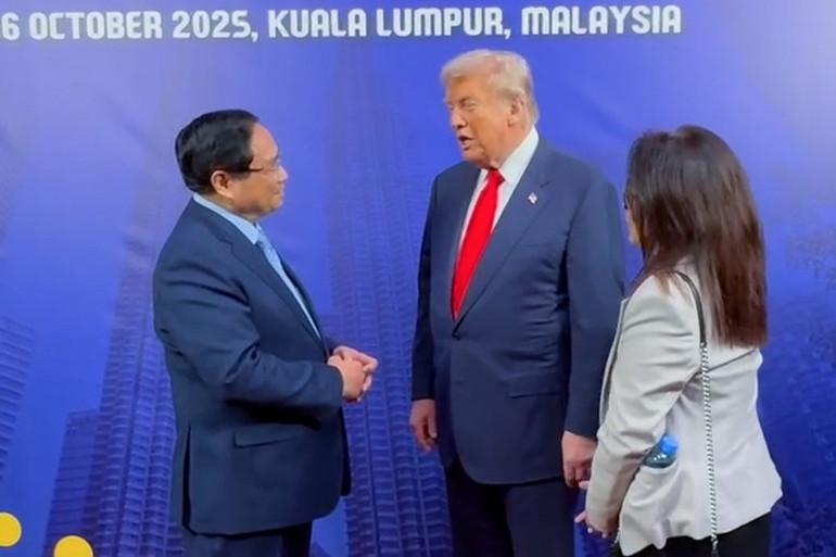 Hai nhà lãnh đạo thống nhất quan tâm thúc đẩy quan hệ Đối tác chiến lược toàn diện vì hòa bình, hợp tác và phát triển bền vững giữa Việt Nam và Hoa Kỳ ngày càng đi vào chiều sâu, thực chất và hiệu quả. (Ảnh: Nhật Bắc/VGP) Hai nhà lãnh đạo thống nhất quan tâm thúc đẩy quan hệ Đối tác chiến lược toàn diện vì hòa bình, hợp tác và phát triển bền vững giữa Việt Nam và Hoa Kỳ ngày càng đi vào chiều sâu, thực chất và hiệu quả. (Ảnh: Nhật Bắc/VGP)