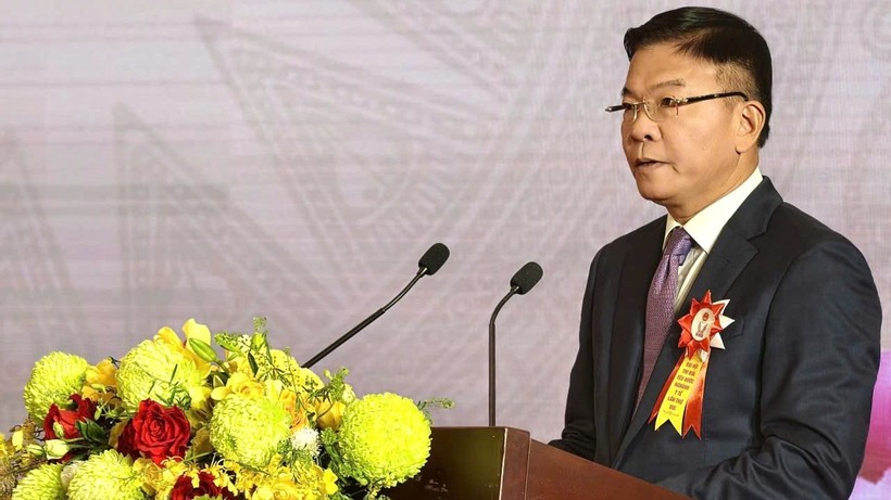 Phó Thủ tướng Lê Thành Long phát biểu chỉ đạo tại Đại hội Thi đua yêu nước ngành y tế