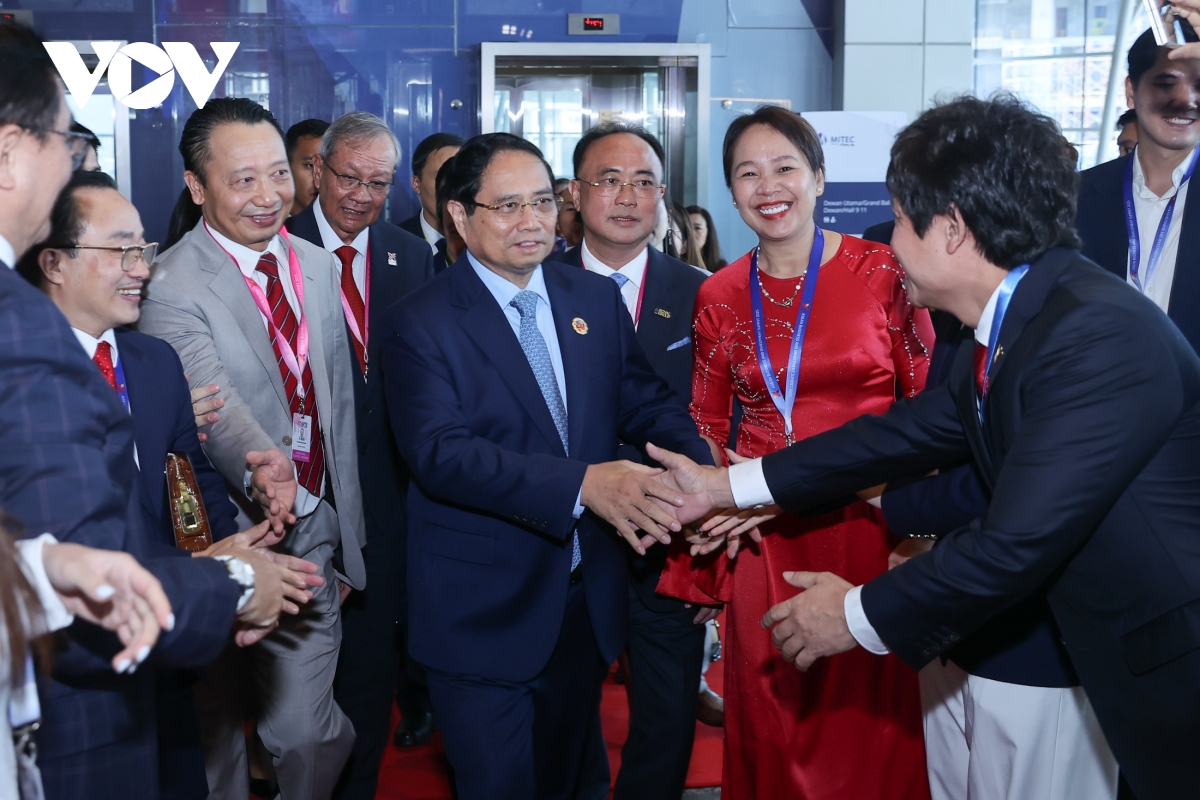 Thủ tướng Phạm Minh Chính tham dự phiên đối thoại cấp cao trong khuôn khổ Hội nghị Thượng đỉnh Kinh doanh và Đầu tư ASEAN năm 2025. Thủ tướng Phạm Minh Chính tham dự phiên đối thoại cấp cao trong khuôn khổ Hội nghị Thượng đỉnh Kinh doanh và Đầu tư ASEAN năm 2025.