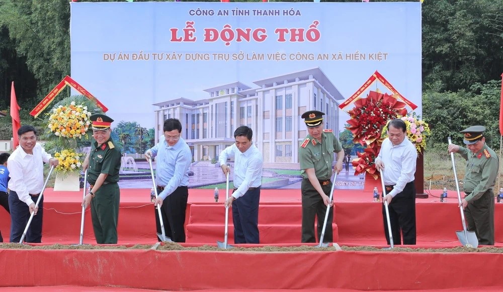 Bí thư Tỉnh ủy Thanh Hóa dự lễ khởi công trụ sở làm việc Công an xã Hiền Kiệt