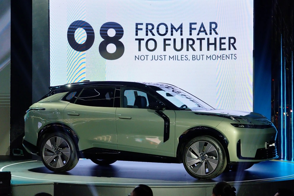Mẫu Lynk & Co plug-in hybrid đầu tiên ở Việt Nam mang tạo hình phá cách và nhiều chi tiết nổi trội Mẫu Lynk & Co plug-in hybrid đầu tiên ở Việt Nam mang tạo hình phá cách và nhiều chi tiết nổi trội