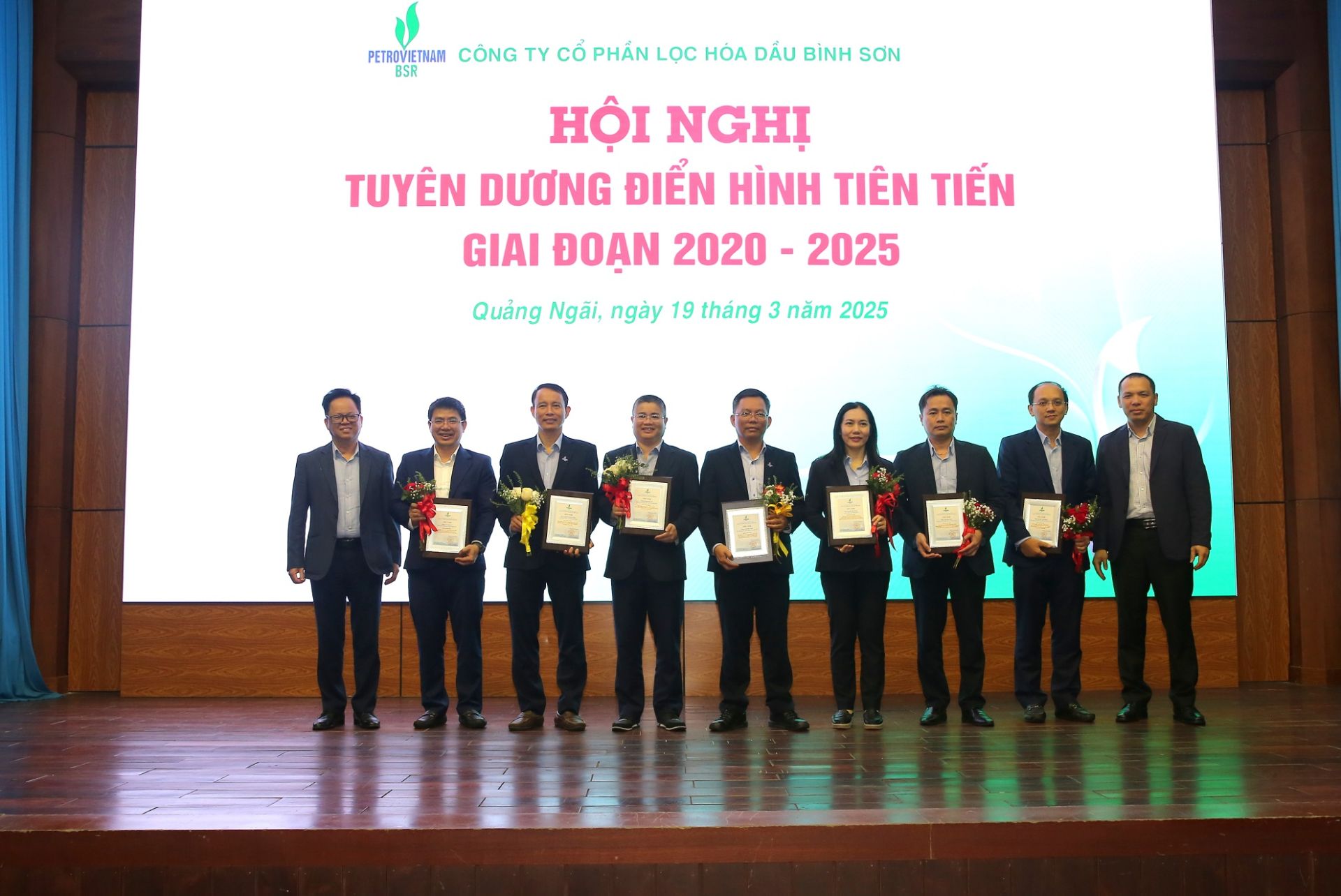 BSR tặng biểu trưng cho cá nhân tiêu biểu xuất sắc, điển hình tiên tiến trong các lĩnh vực công tác, nhiệm vụ trọng tâm giai đoạn 2020-2025 BSR tặng biểu trưng cho cá nhân tiêu biểu xuất sắc, điển hình tiên tiến trong các lĩnh vực công tác, nhiệm vụ trọng tâm giai đoạn 2020-2025