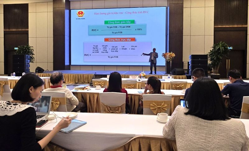 Hoàn thiện quy định xuất xứ hàng hóa, bảo vệ thương hiệu Việt