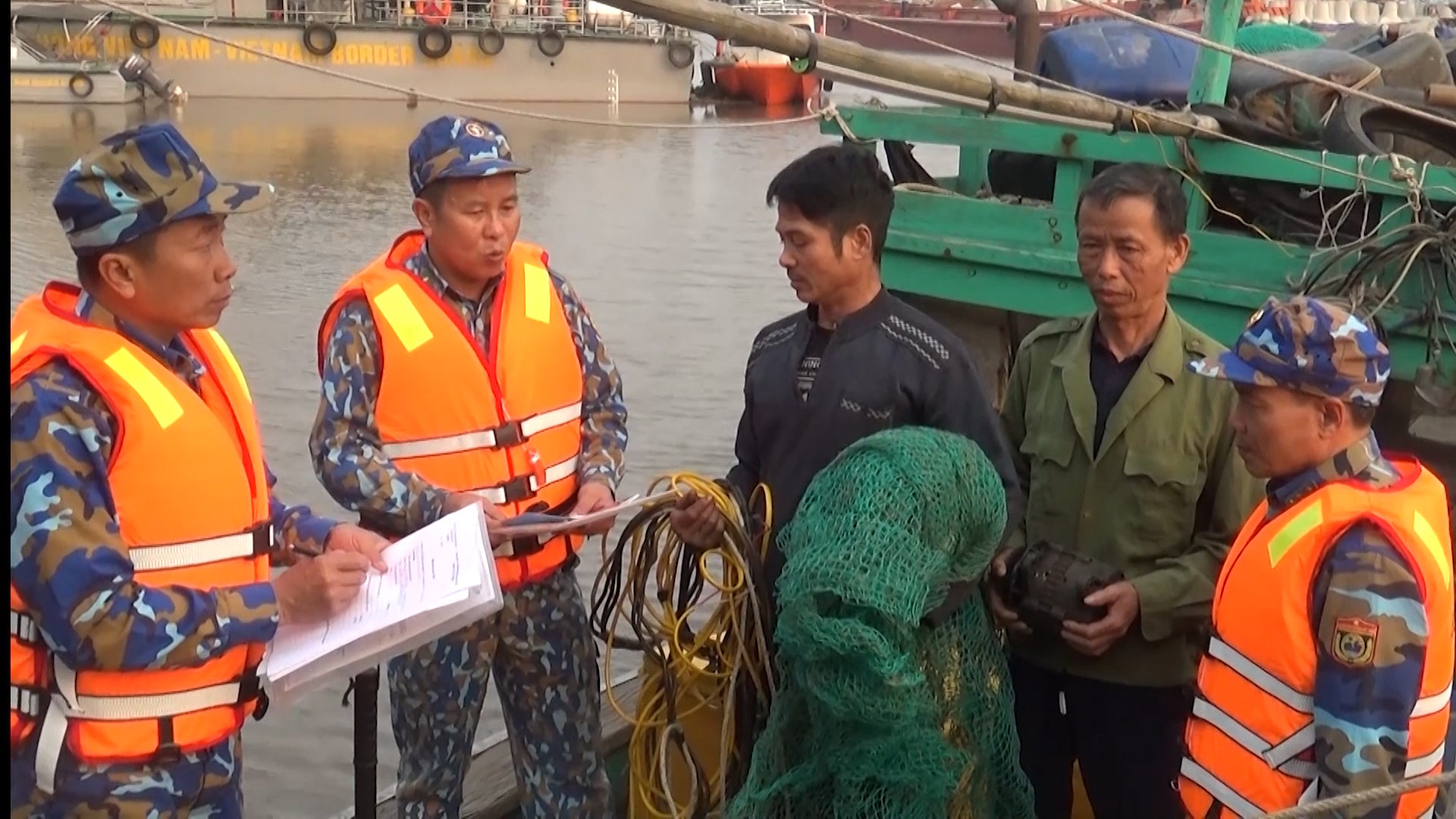 Ninh Bình nghiêm cấm sử dụng chất nổ, xung điện, chất độc trong khai thác thủy sản