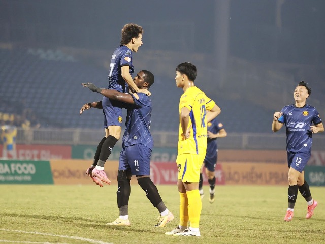 Sông Lam Nghệ An lỡ cơ hội trên sân nhà, thất thủ trước Đông Á Thanh Hóa
