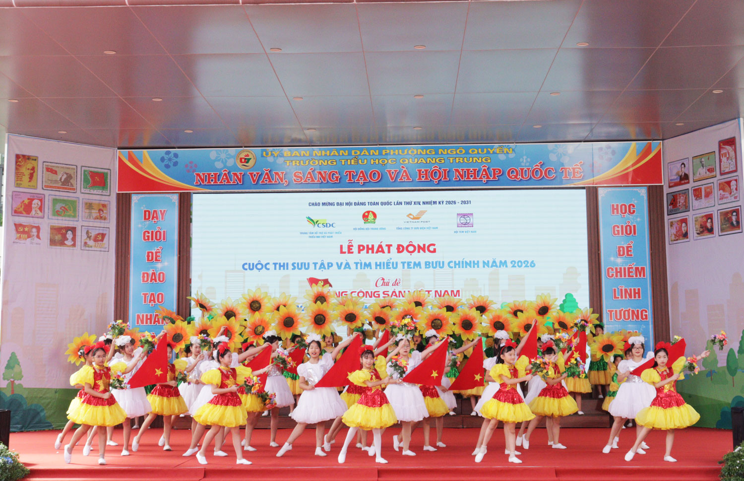 Một số tiết mục văn nghệ tại Lễ phát động. Một số tiết mục văn nghệ tại Lễ phát động.