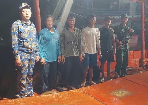 An Giang bắt giữ đối tượng vận chuyển trái phép 31.000 lít dầu DO không rõ nguồn gốc