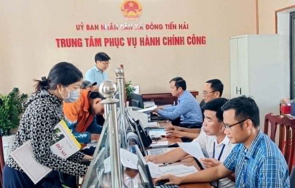 Hưng Yên: Chấn chỉnh việc cán bộ lạm dụng yêu cầu người dân nộp bản sao chứng thực