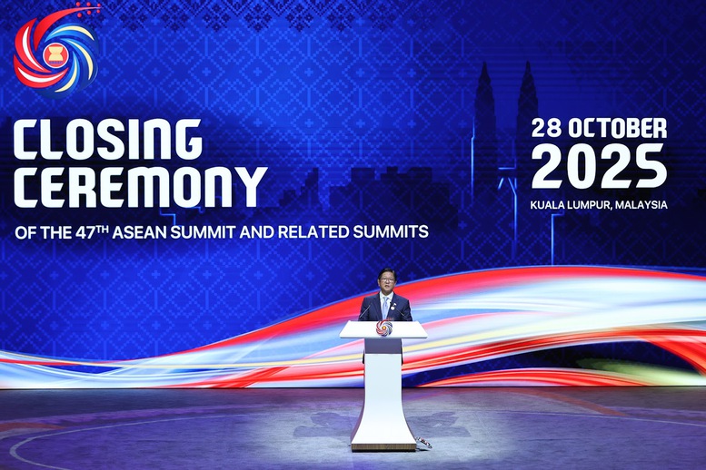 Tổng thống Philippines Ferdinand Marcos Jr. công bố Chủ đề Năm ASEAN 2026 của Philippines là "Cùng chèo lái tới tương lai" - Ảnh: VGP/Nhật Bắc Tổng thống Philippines Ferdinand Marcos Jr. công bố Chủ đề Năm ASEAN 2026 của Philippines là "Cùng chèo lái tới tương lai" - Ảnh: VGP/Nhật Bắc