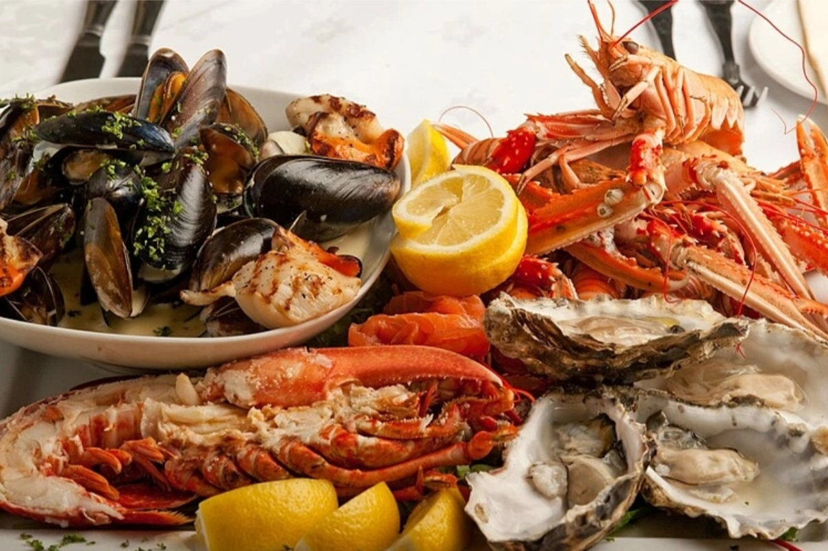 Ăn nhiều hải sản, bia rượu cũng sẽ khiến bệnh gút hay tái lại Ăn nhiều hải sản, bia rượu cũng sẽ khiến bệnh gút hay tái lại