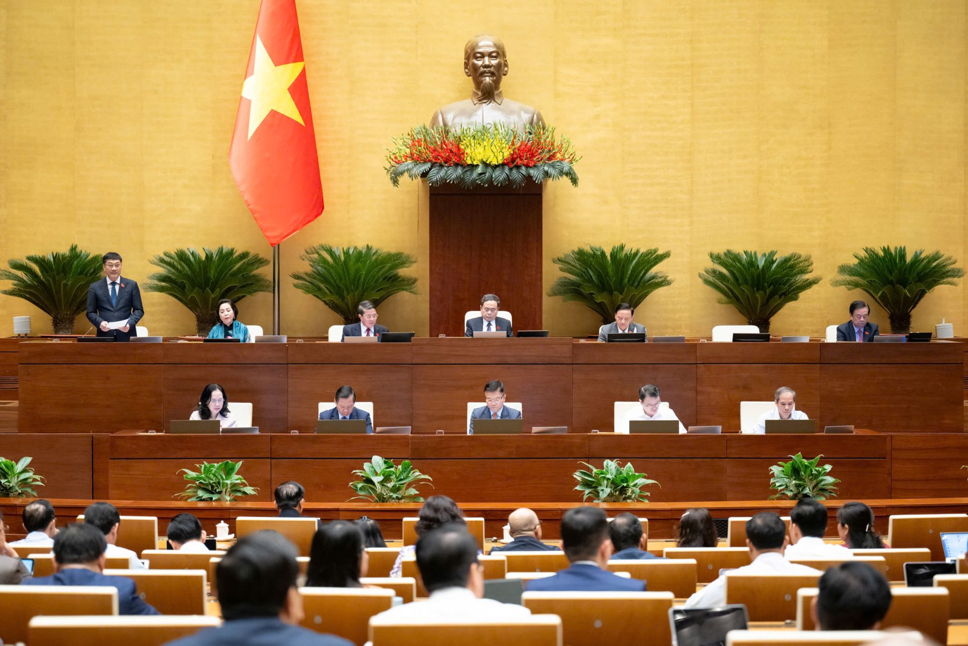 Đầu tư cơ sở hạ tầng cho chuyển đổi số, công nghệ thông tin trong chính quyền địa phương hai cấp