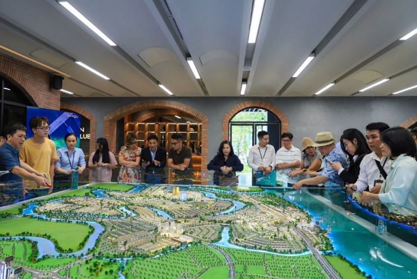 Aqua City tạo sức hút với nhà đầu tư ngay sau khi hoàn thiện pháp lý và công tác thi công tăng tốc trở lại Aqua City tạo sức hút với nhà đầu tư ngay sau khi hoàn thiện pháp lý và công tác thi công tăng tốc trở lại