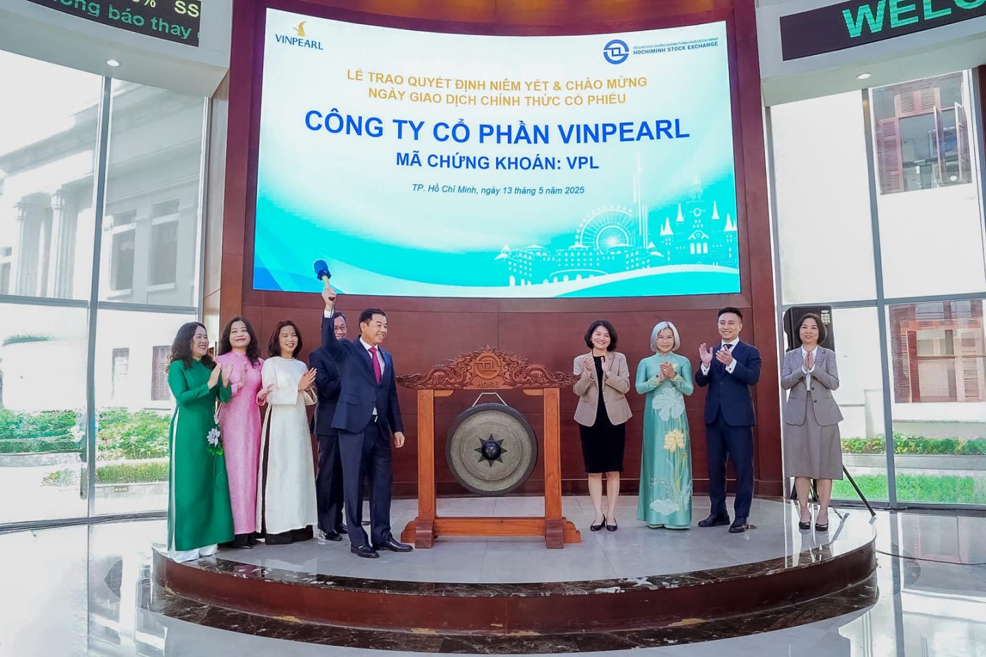 Vinpearl niêm yết trên sàn HOSE từ tháng 5/2025 Vinpearl niêm yết trên sàn HOSE từ tháng 5/2025