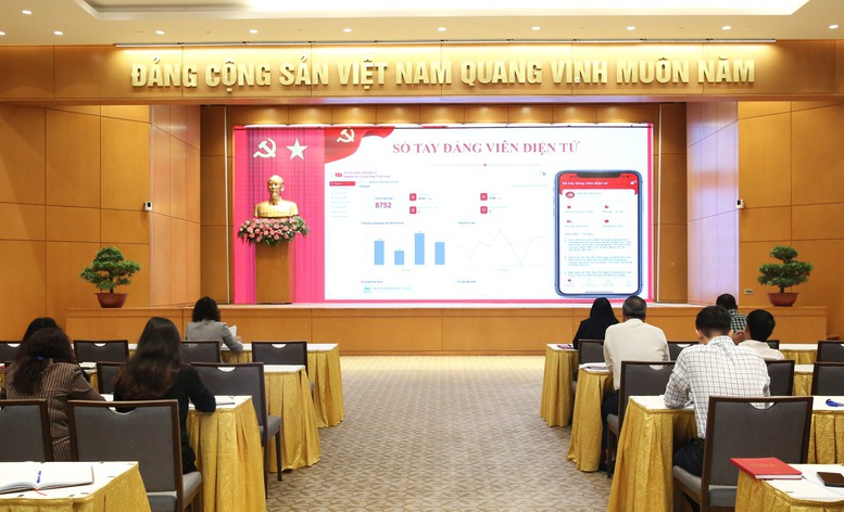 Tập huấn Sổ tay đảng viên điện tử, sẵn sàng triển khai đồng bộ trên toàn Đảng